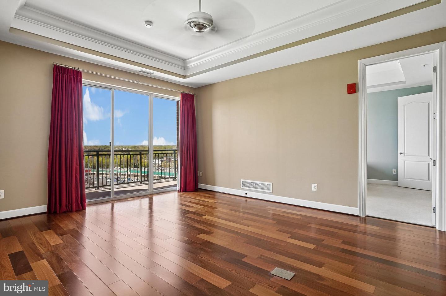 1915 Towne Centre Blvd #915 Property Photo 31
