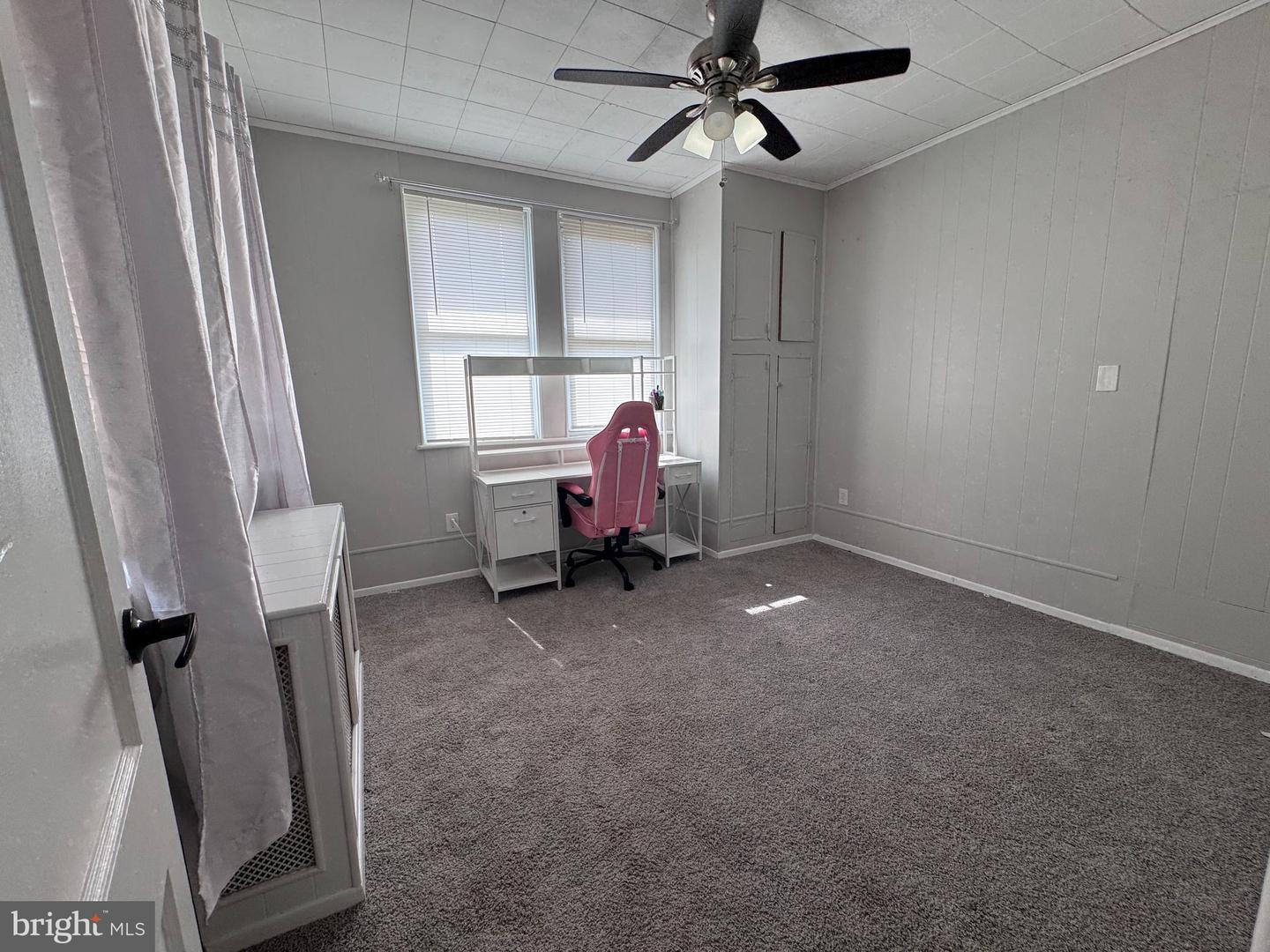 222 Townsend Ave Property Photo 10