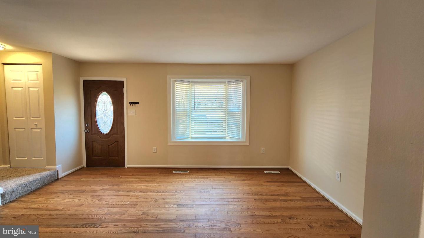 1050 Brightleaf Dr Property Photo 3