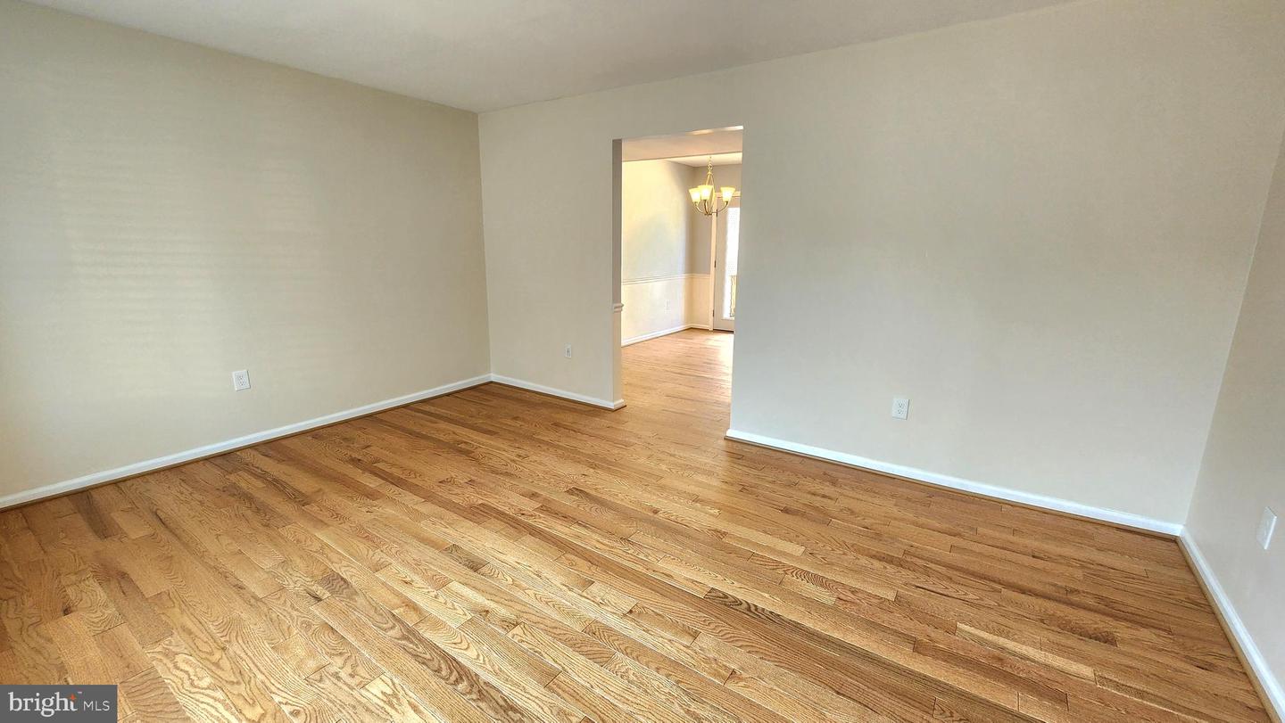 1050 Brightleaf Dr Property Photo 7