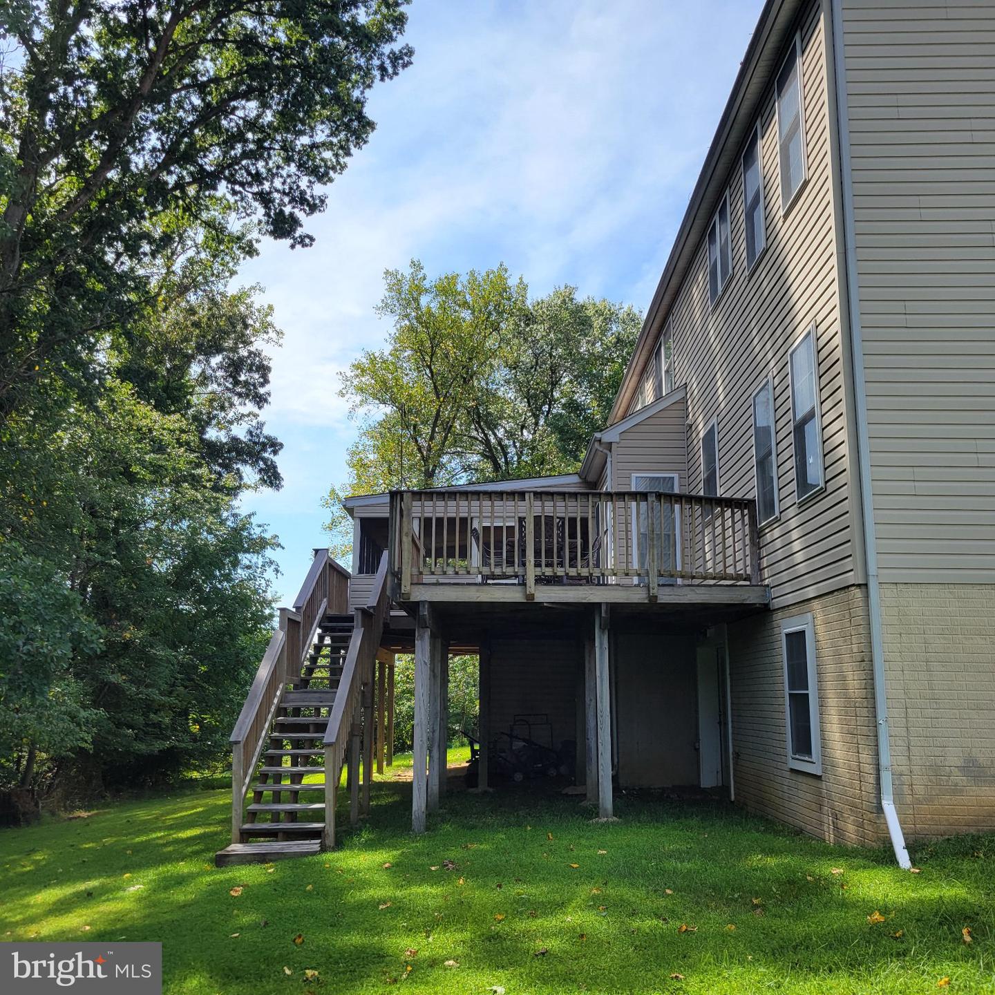 811 Lamoka Dr Property Photo 7
