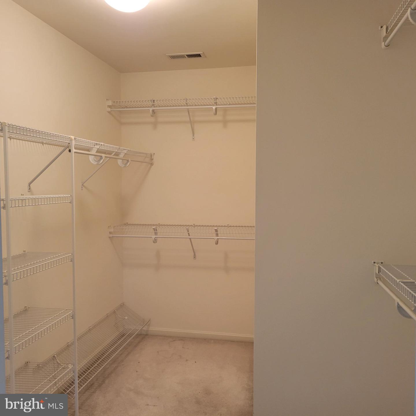 811 Lamoka Dr Property Photo 31