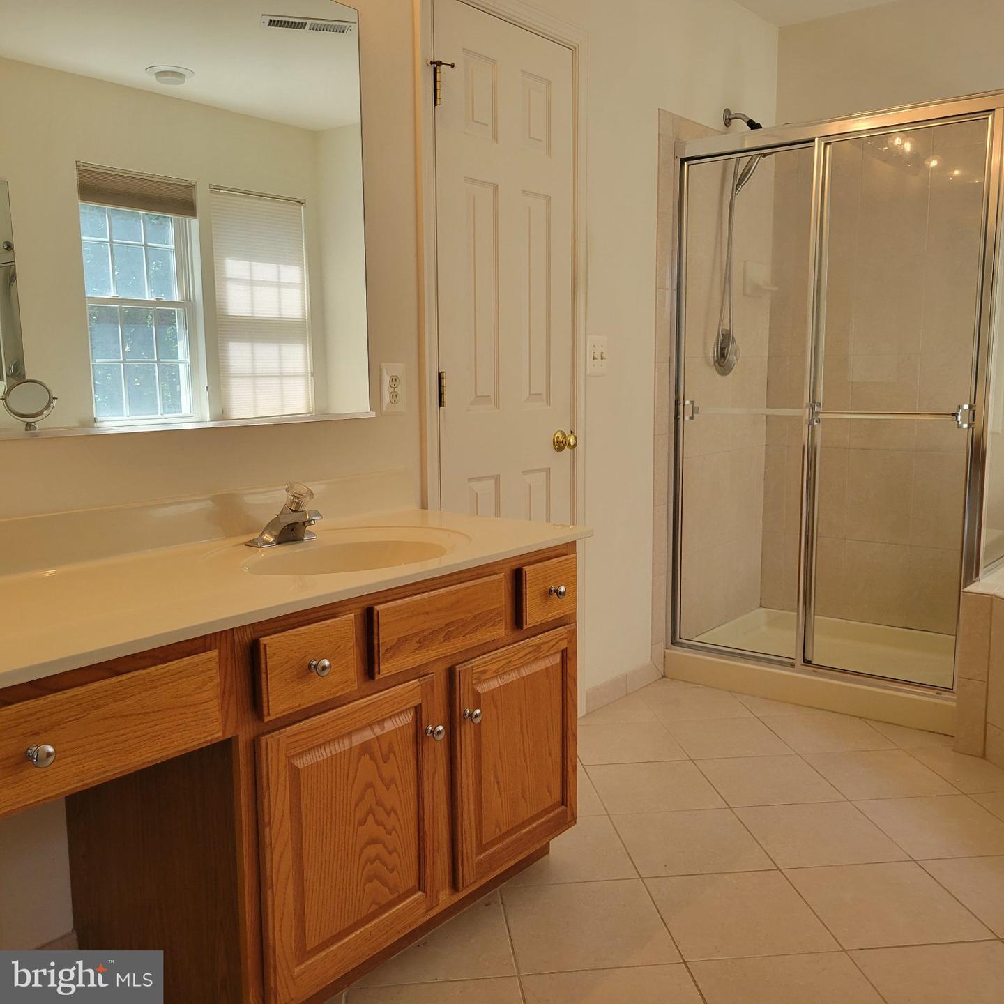 811 Lamoka Dr Property Photo 34
