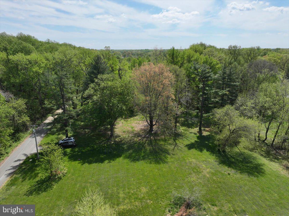 839 Crandell Rd Property Photo 23