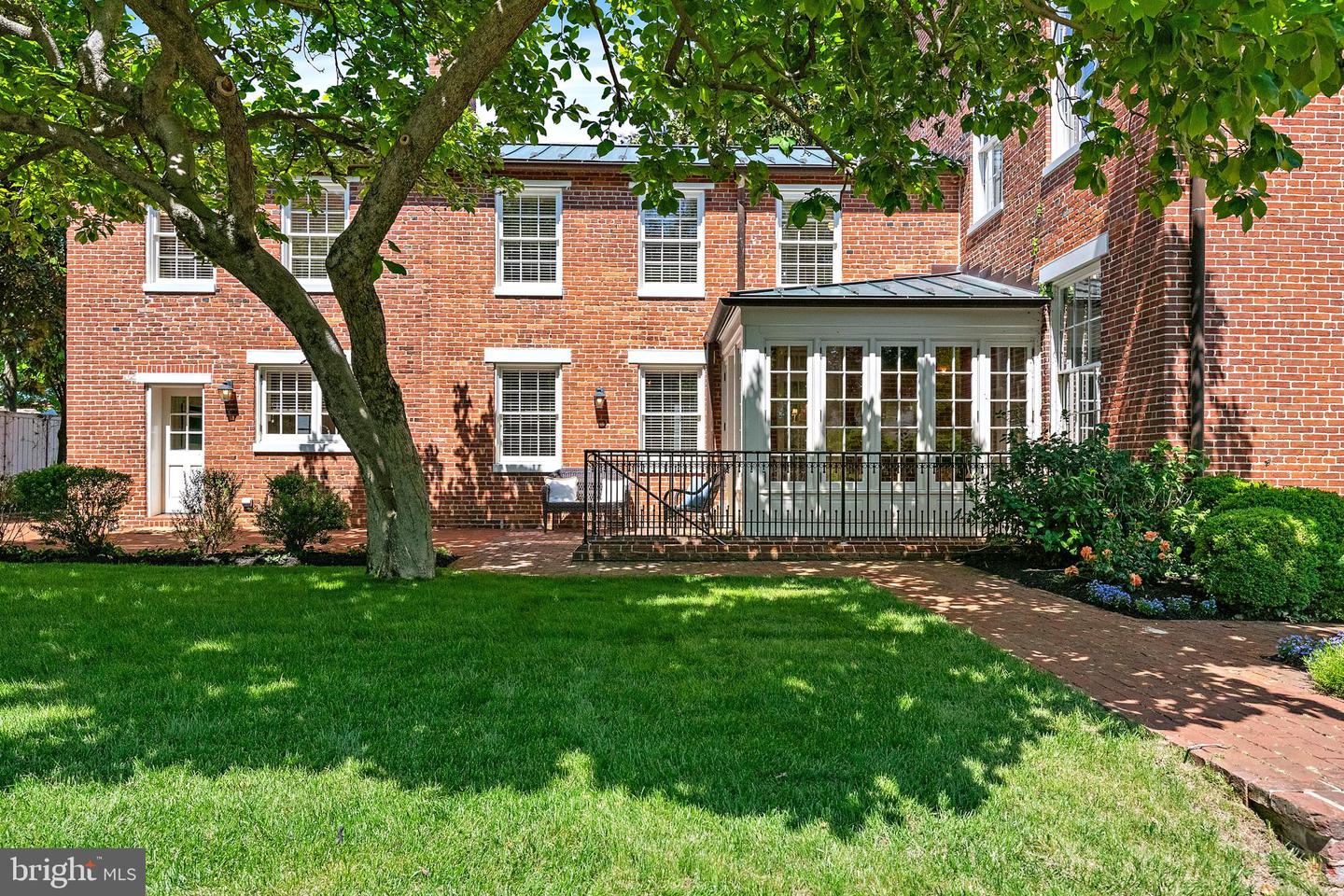 16 Maryland Ave Property Photo 3