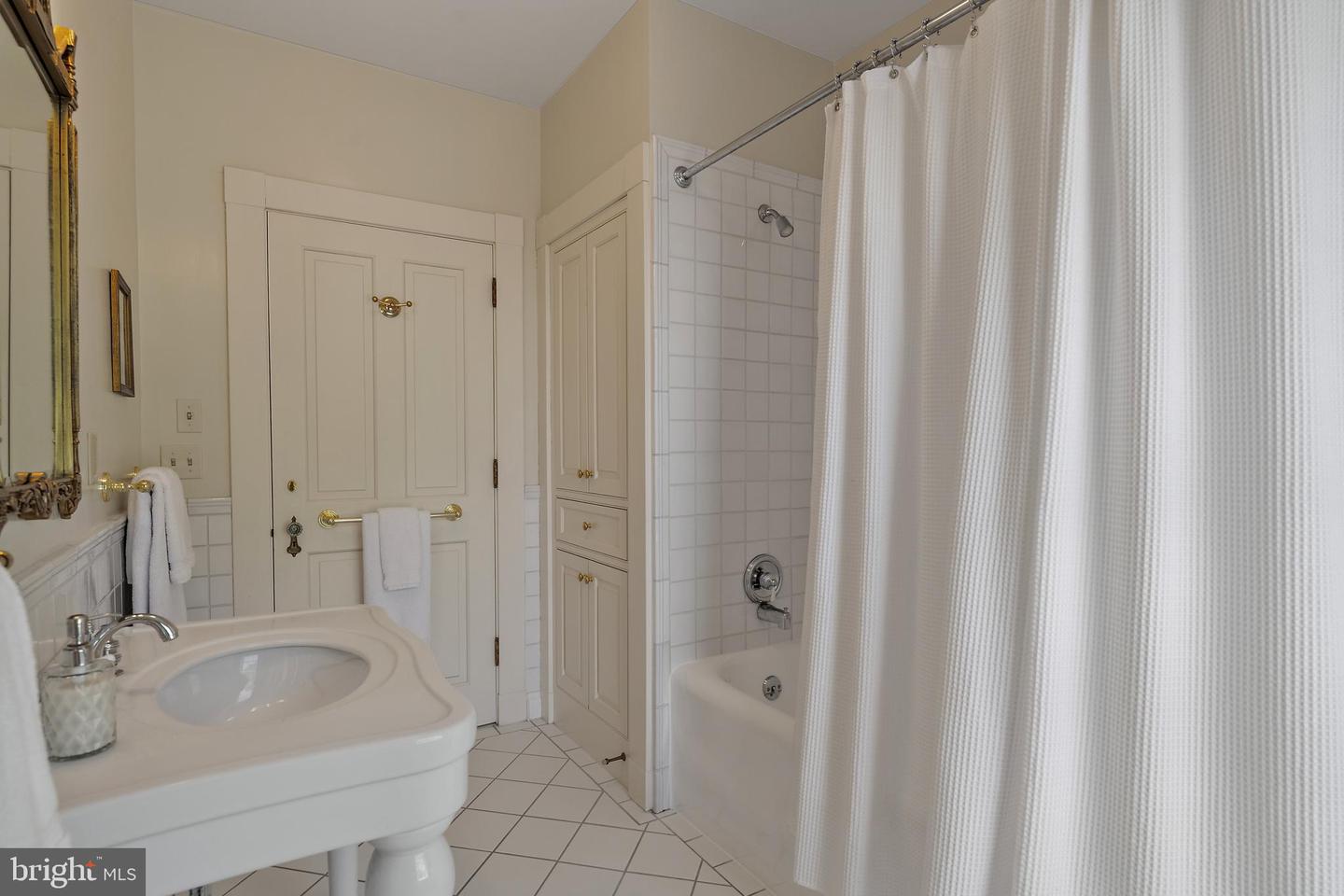 16 Maryland Ave Property Photo 42