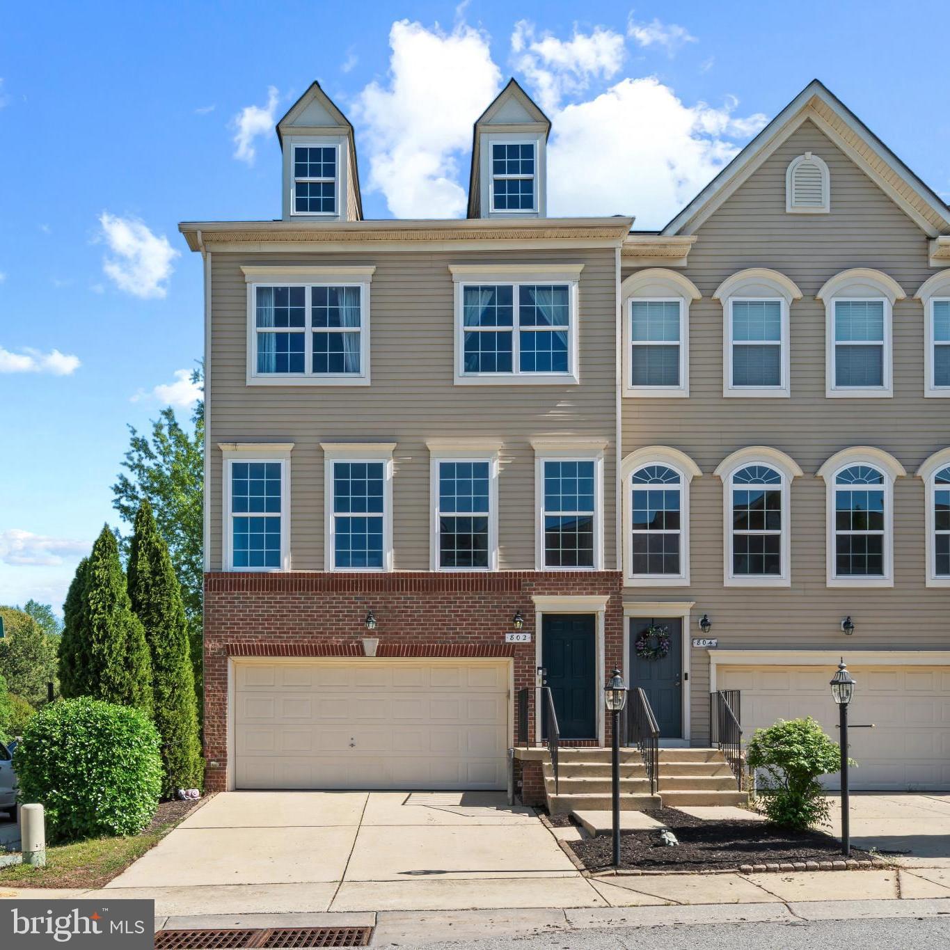 802 Oriole Ave Property Photo 1