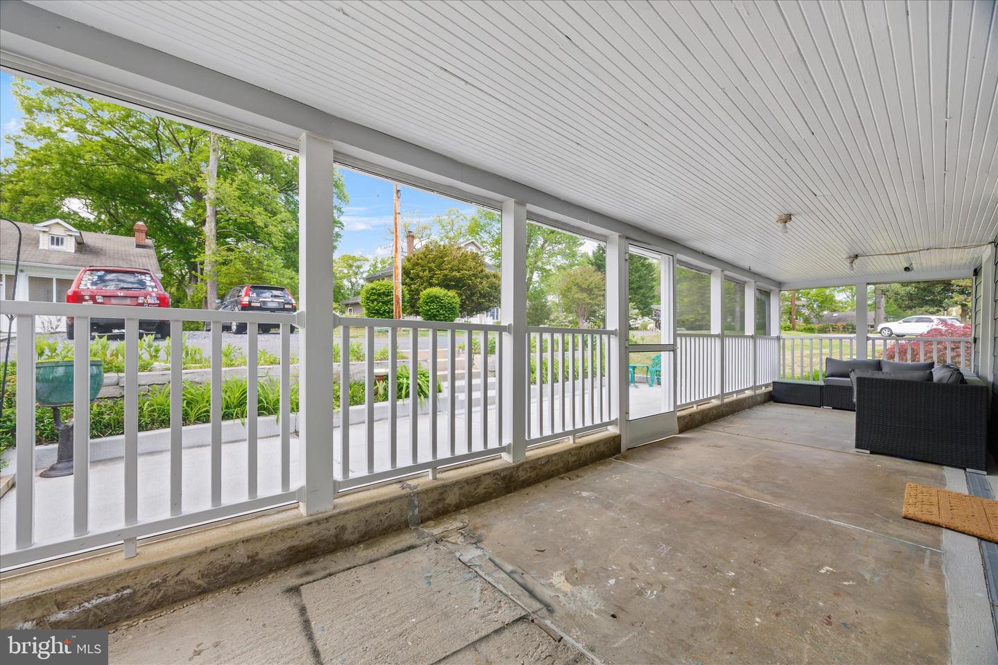 766 Dividing Creek Rd Property Photo 4
