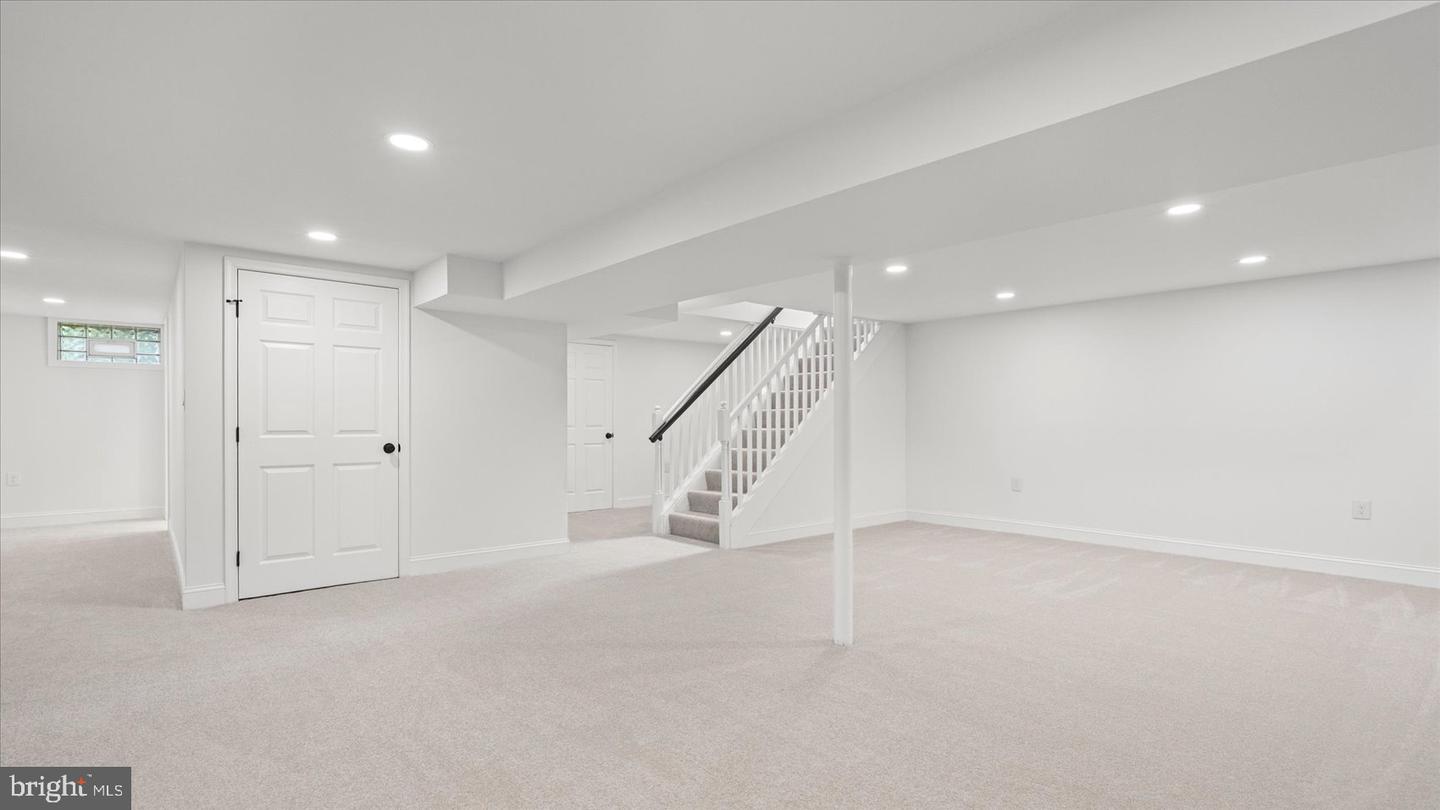 7956 Oakwood Rd Property Photo 31
