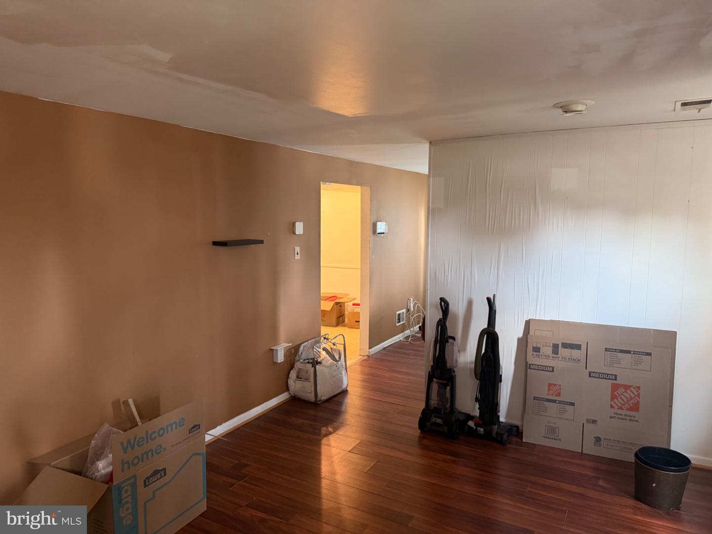1345 Chapelview Dr Property Photo 3