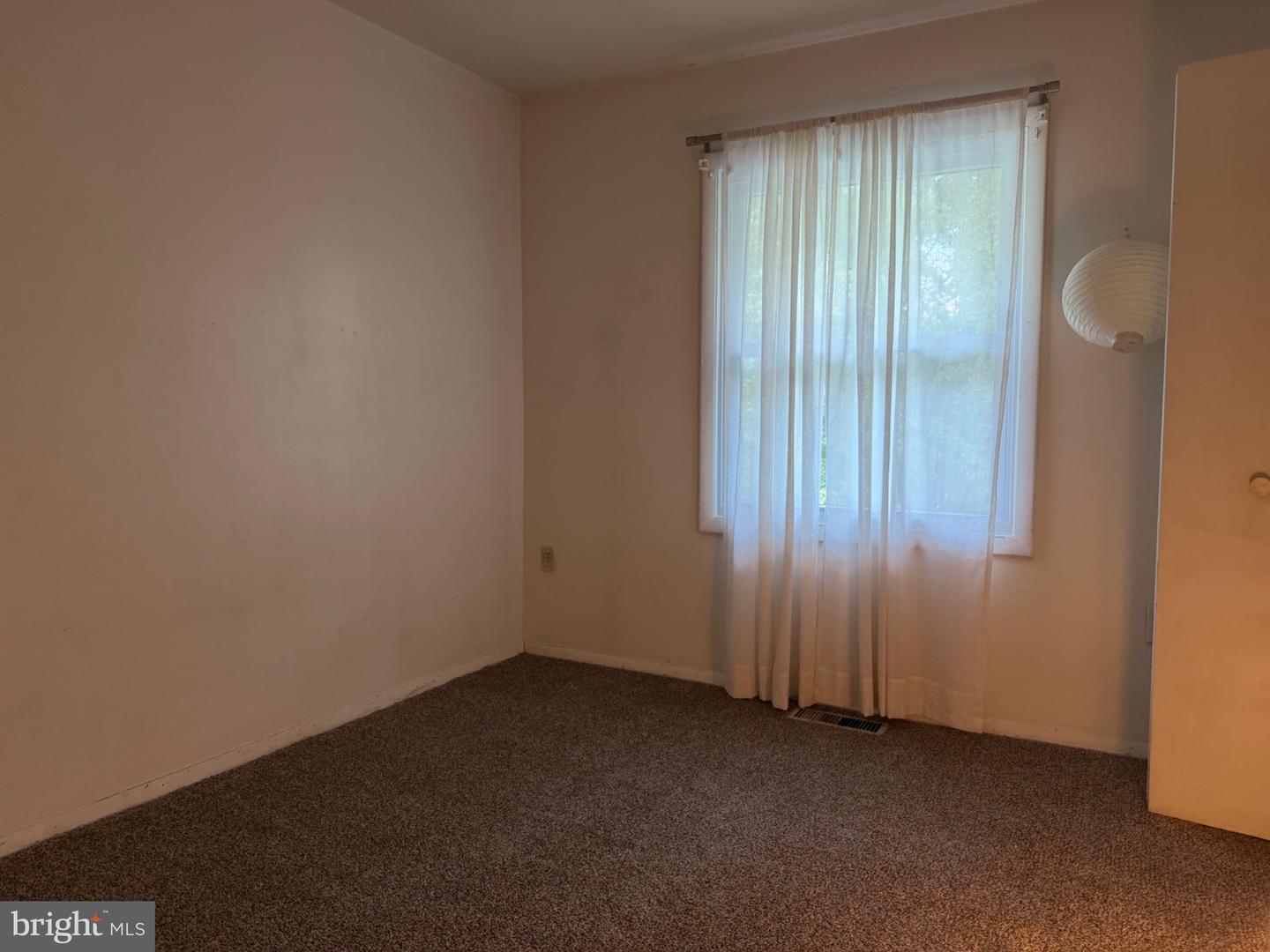1345 Chapelview Dr Property Photo 10