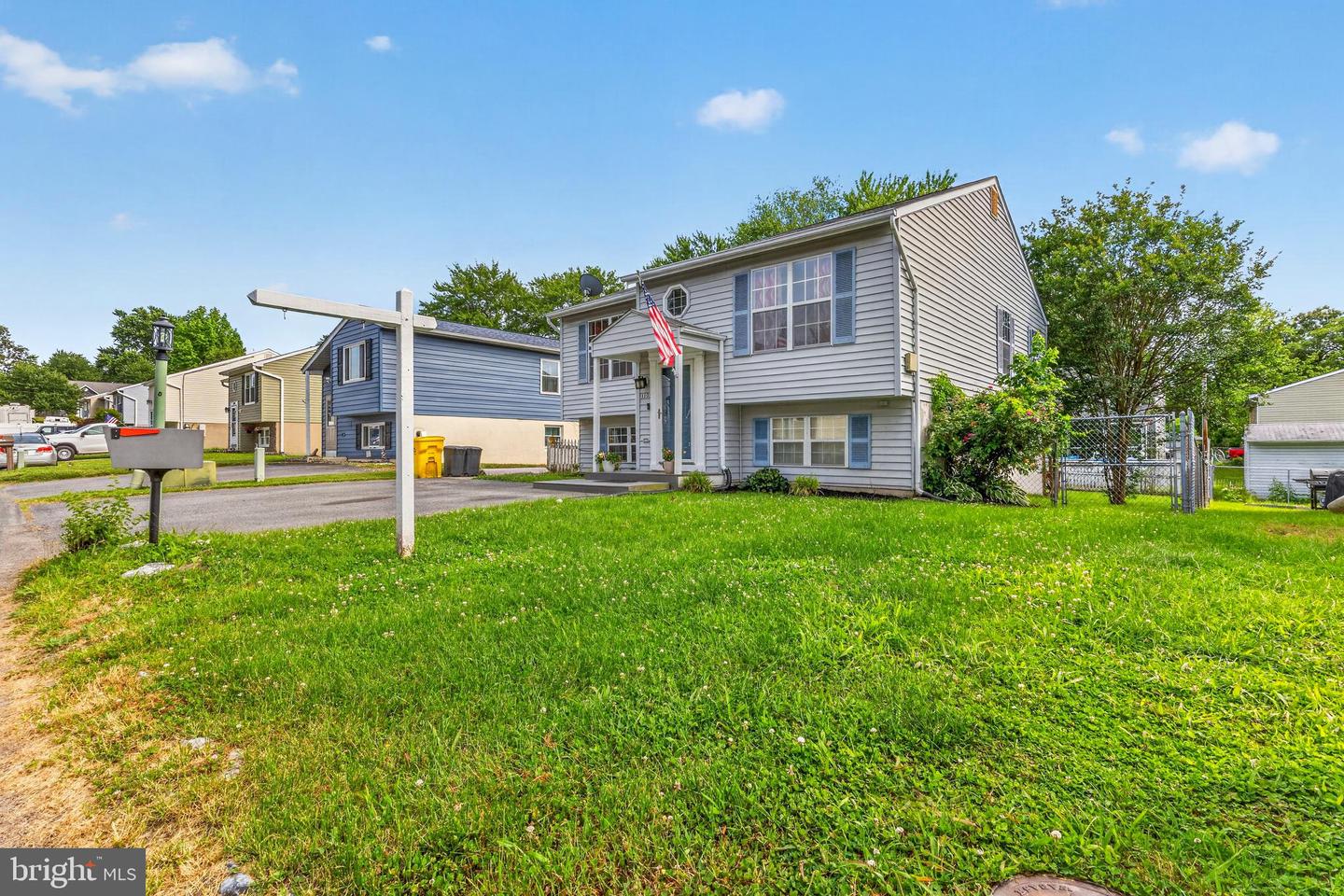 1105 HOTEL DR