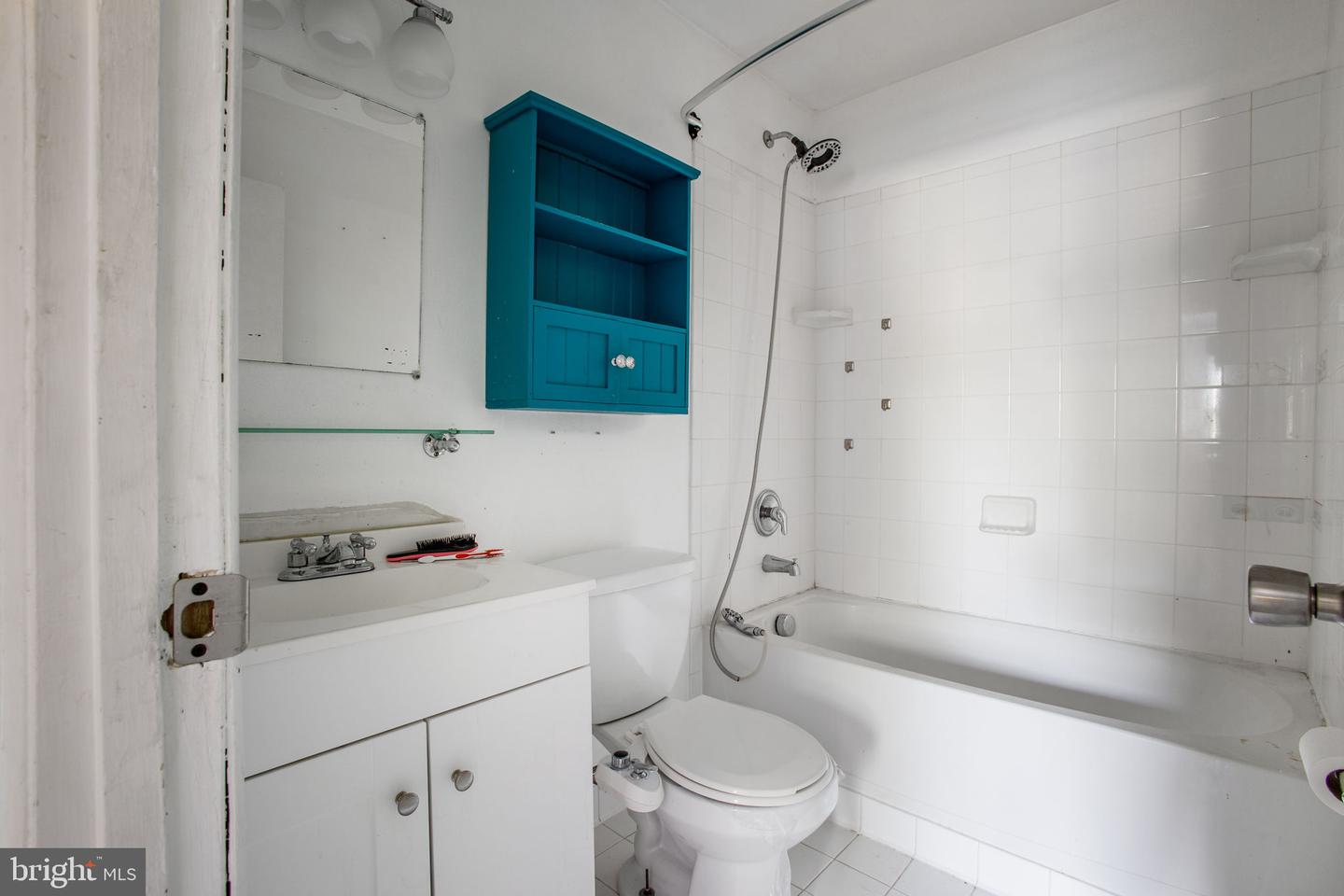 1073 Kings Rd Property Photo 19