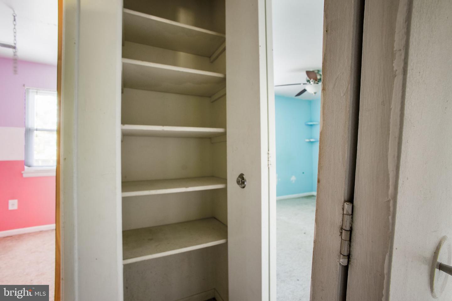 1073 Kings Rd Property Photo 20