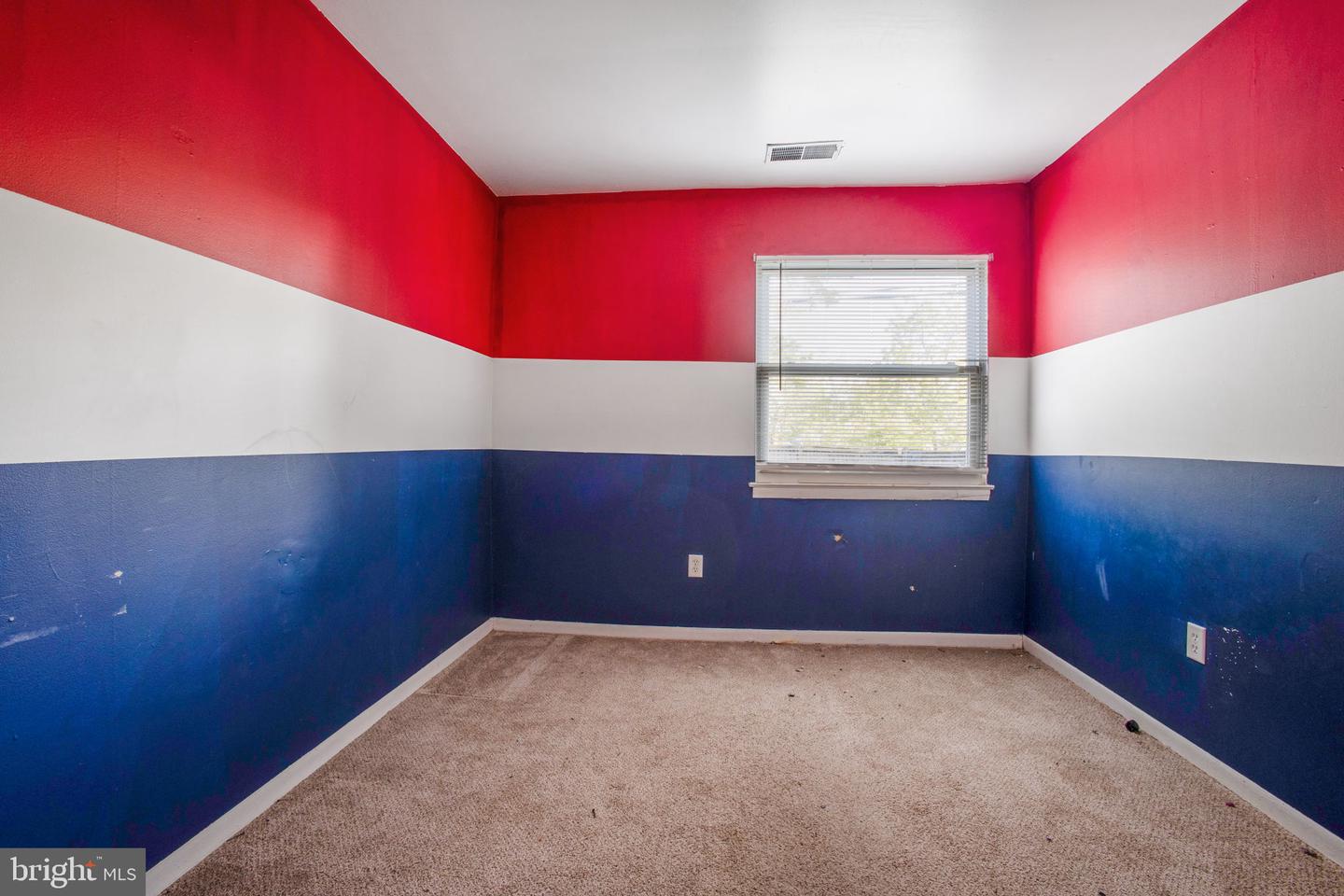 1073 Kings Rd Property Photo 28