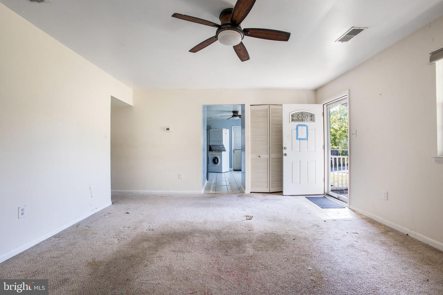 1073 Kings Rd Property Photo 32