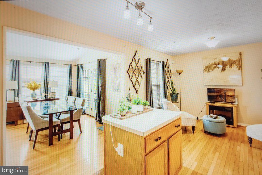 8311 Frostwood Dr Property Photo 7