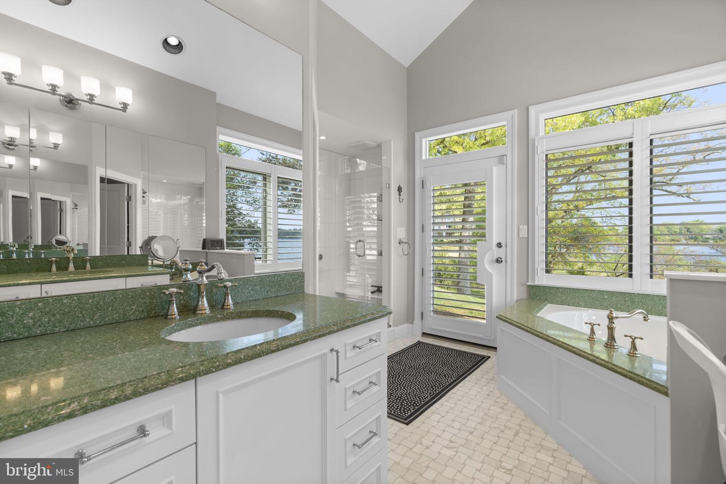 674 Hendler Rd Property Photo 24