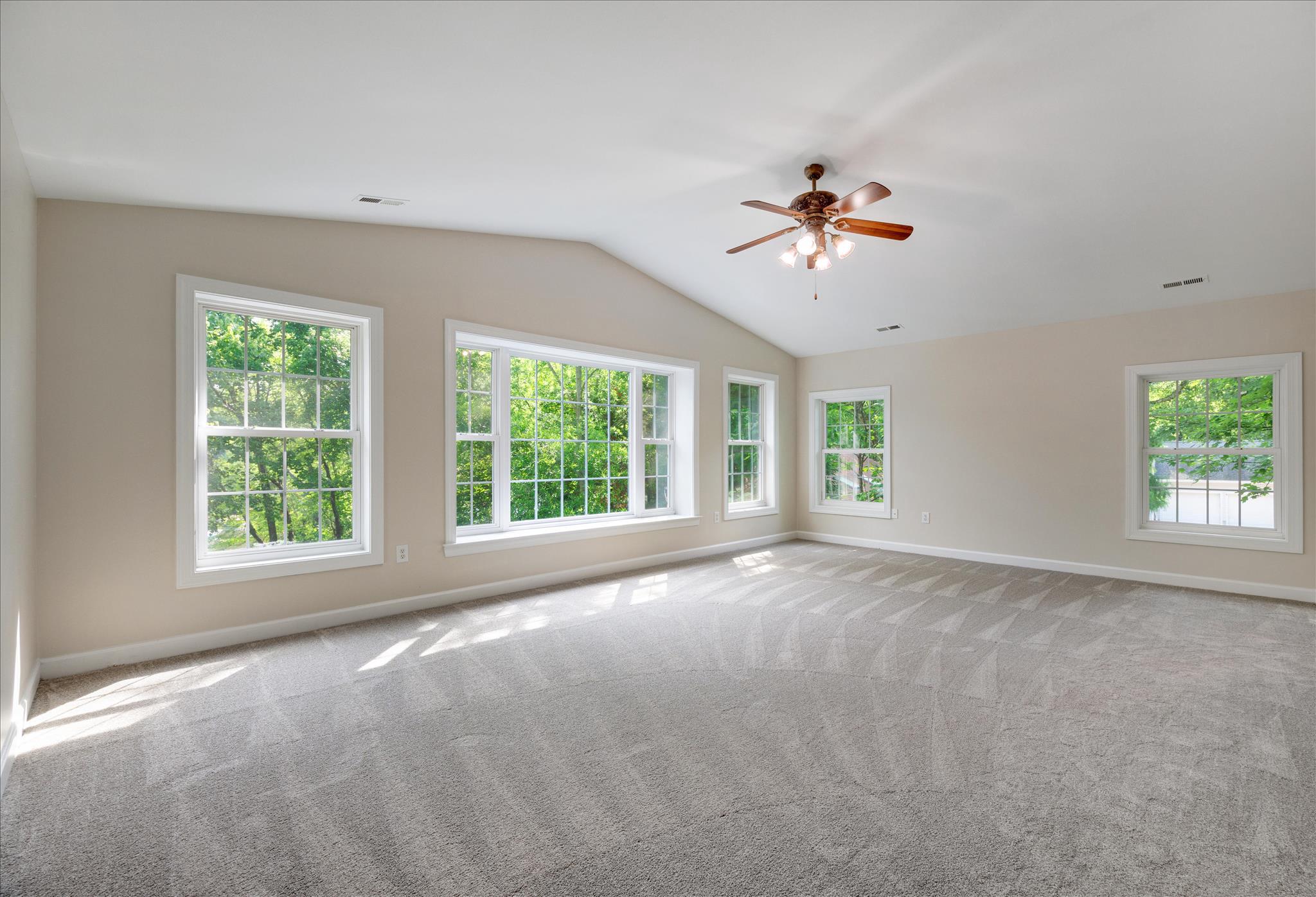 262 Capote Ct E Property Photo 6