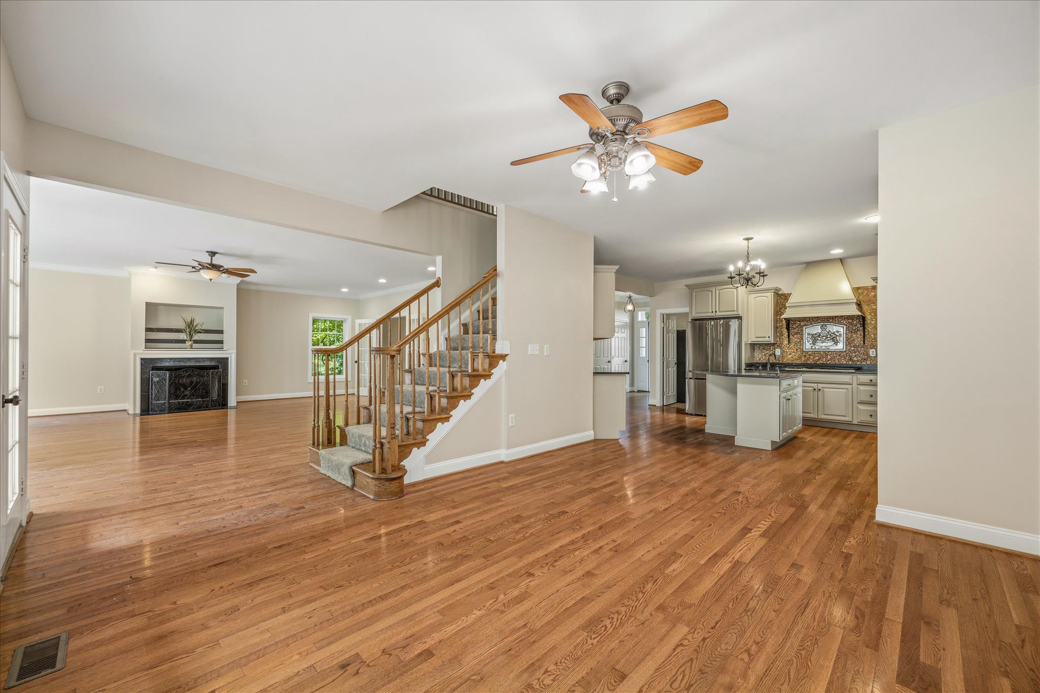 262 Capote Ct E Property Photo 17
