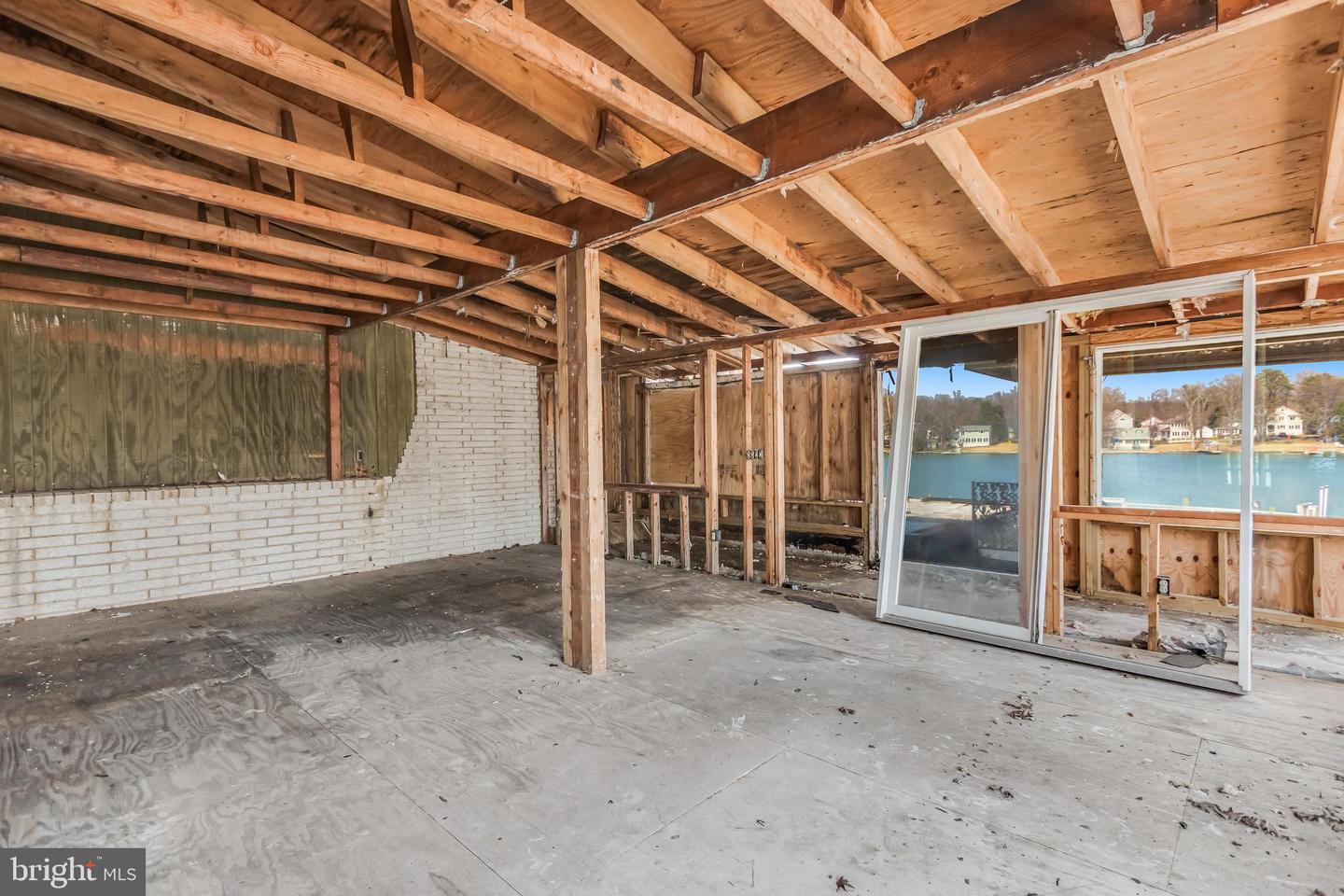 1254 Washington Dr Property Photo 10