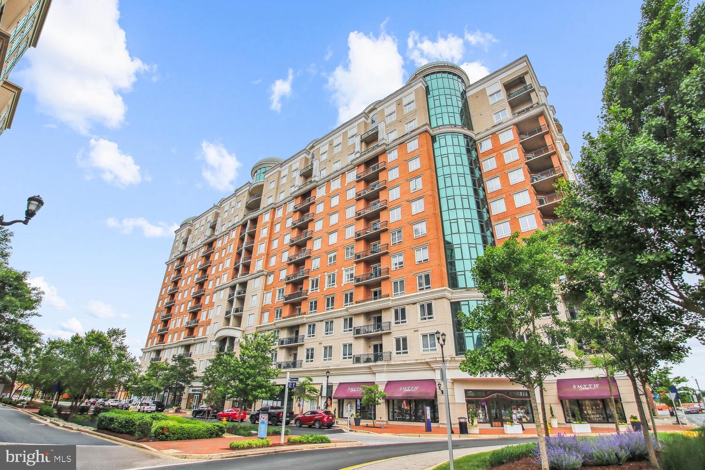 1915 Towne Centre Blvd #1105 Property Photo 1