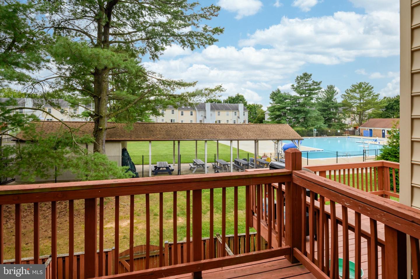 1125 Simsbury Ct Property Photo 17