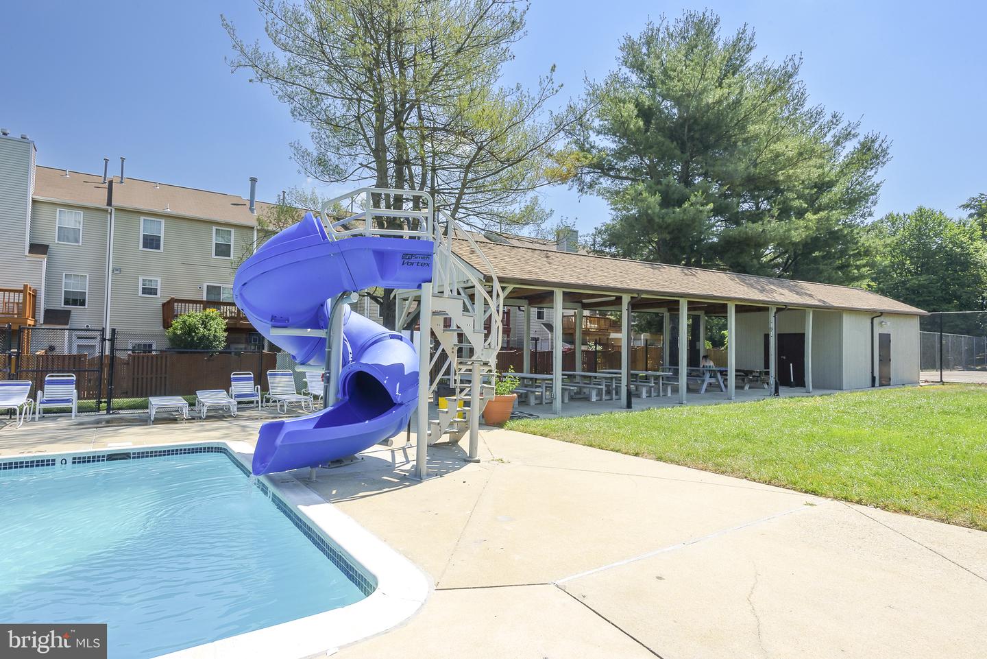 1125 Simsbury Ct Property Photo 23