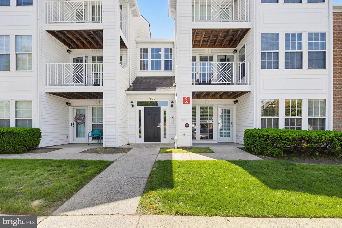 703 Harvest Run Dr #104 Property Photo 1