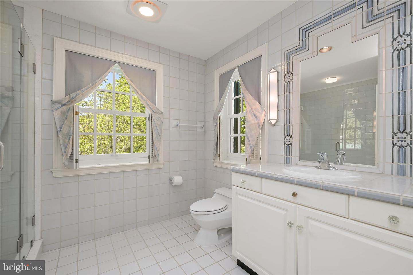 747 Bywater Rd Property Photo 77