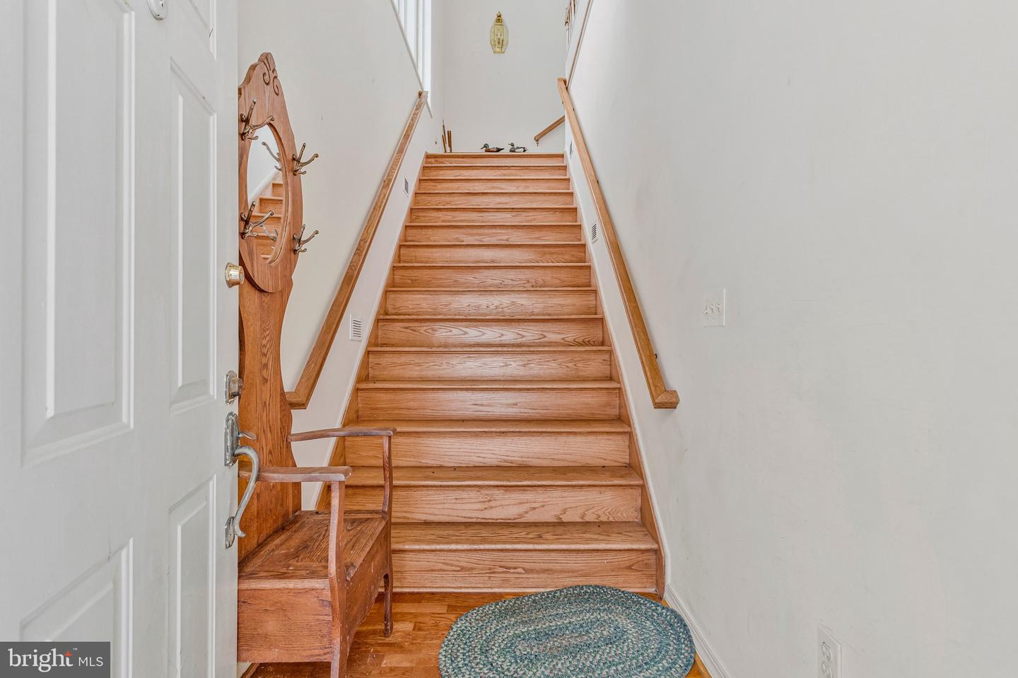 850 Walnut Ave Property Photo 6