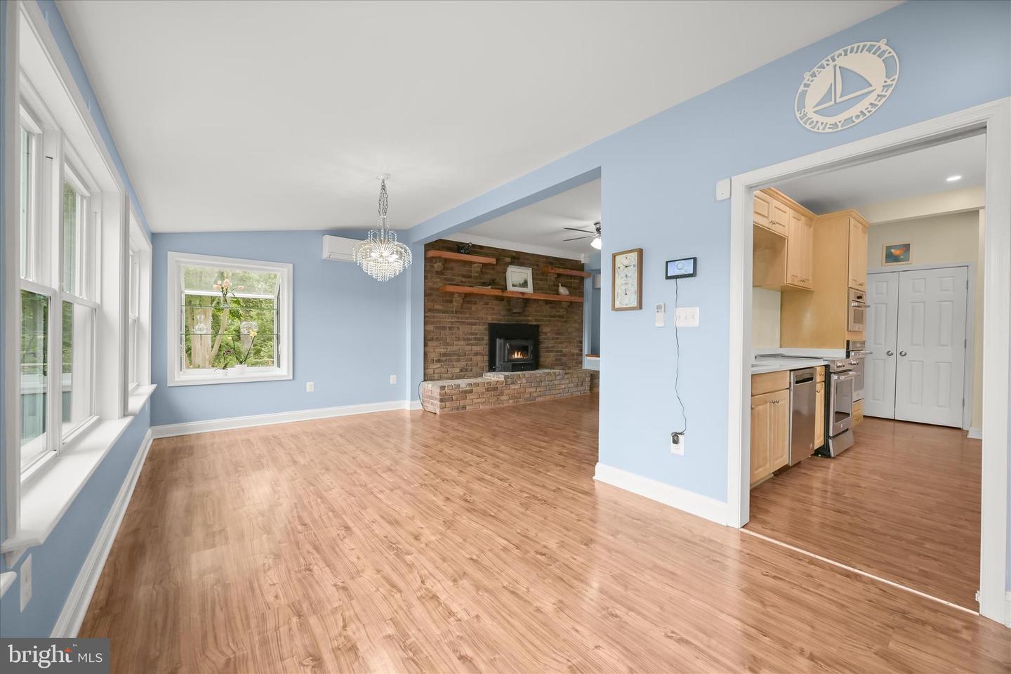 7720 W Shore Rd Property Photo 8