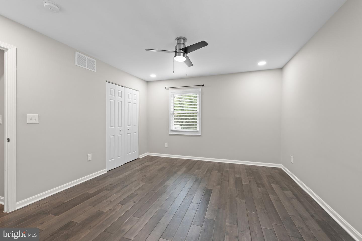 481 Eastwood Ct Property Photo 18