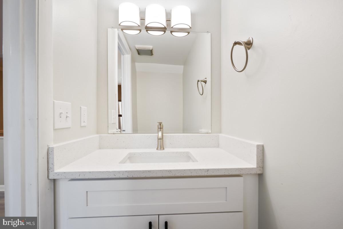 360 Carronade Way Property Photo 15