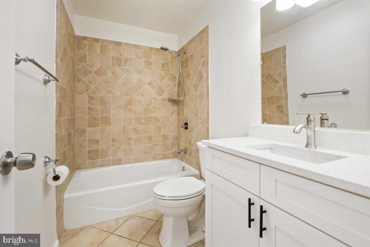360 Carronade Way Property Photo 42