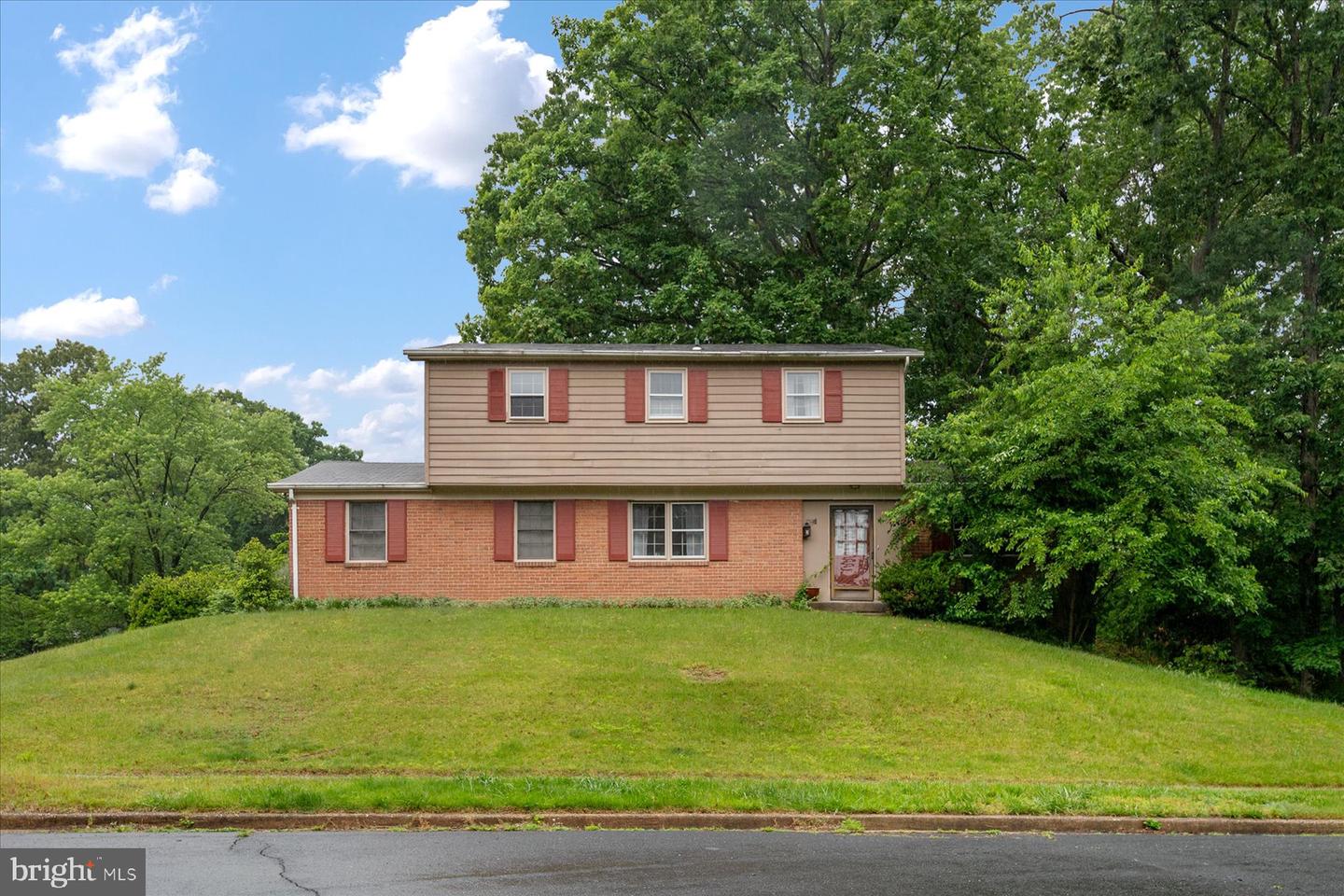 609 Kensington Ave Property Photo 1
