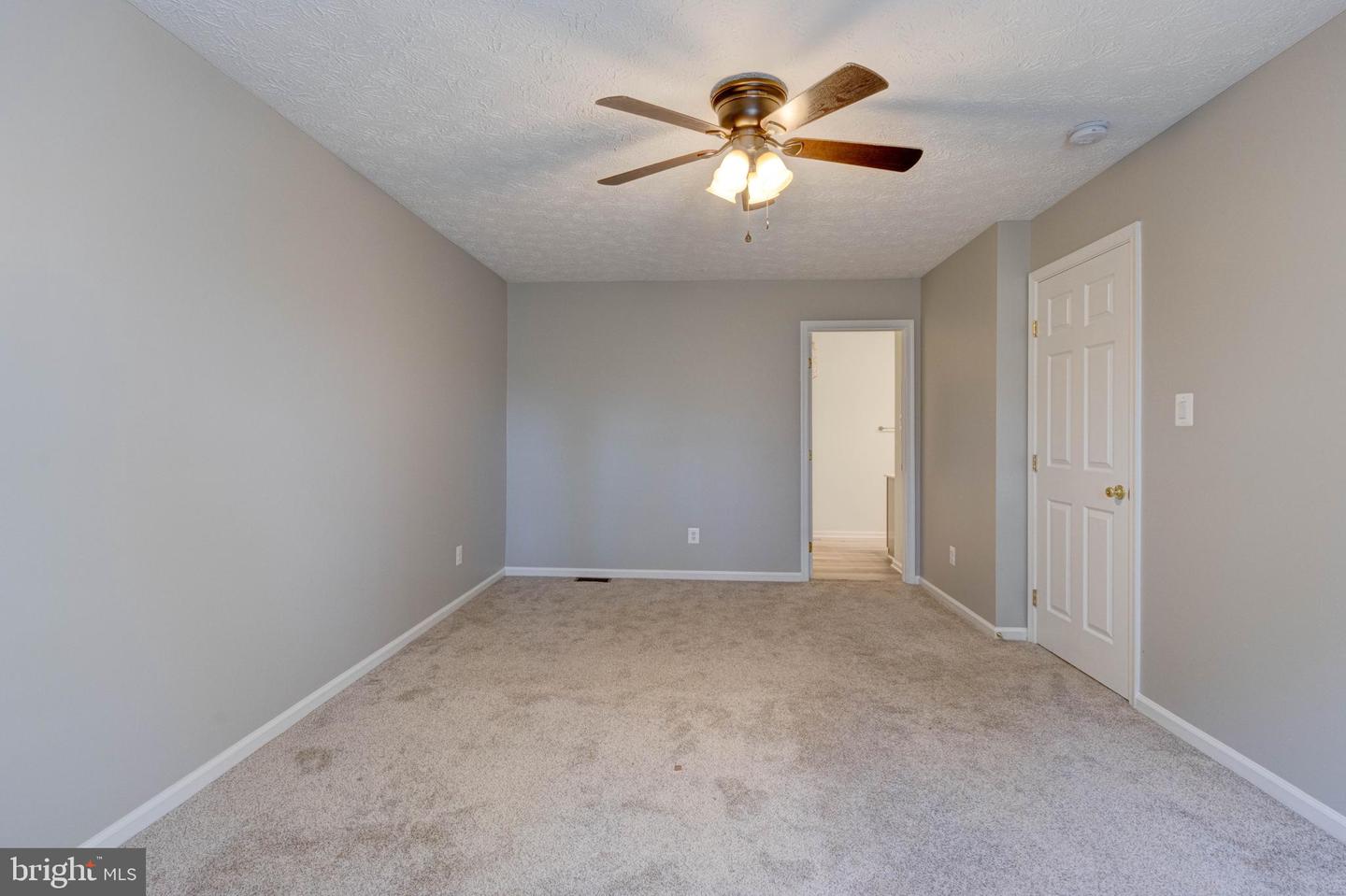 7925 Carriage Dr Property Photo 19