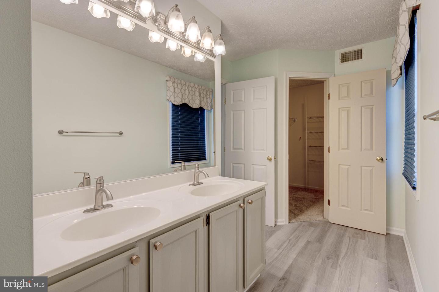 7925 Carriage Dr Property Photo 21