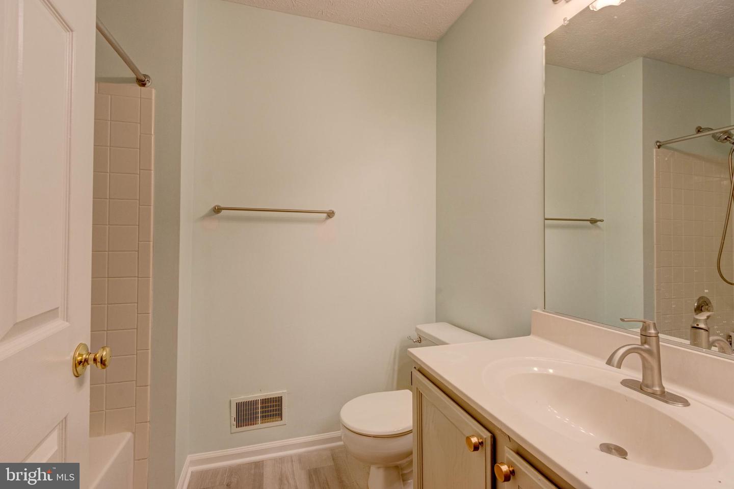 7925 Carriage Dr Property Photo 26