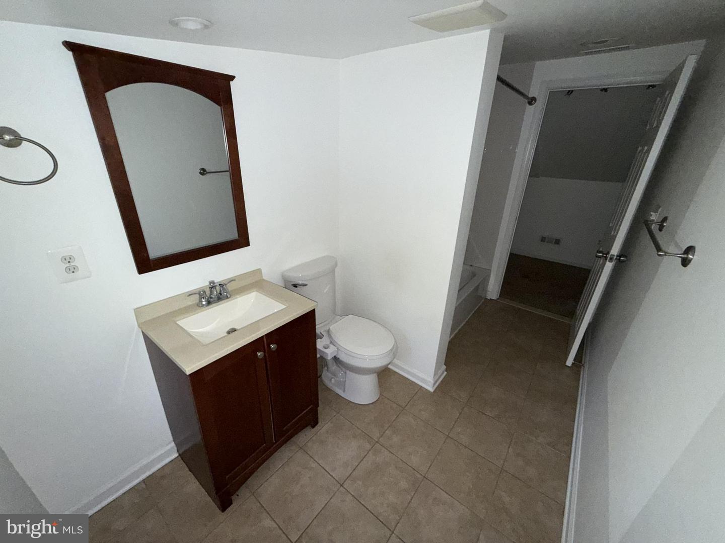 215 Sycamore Property Photo 13