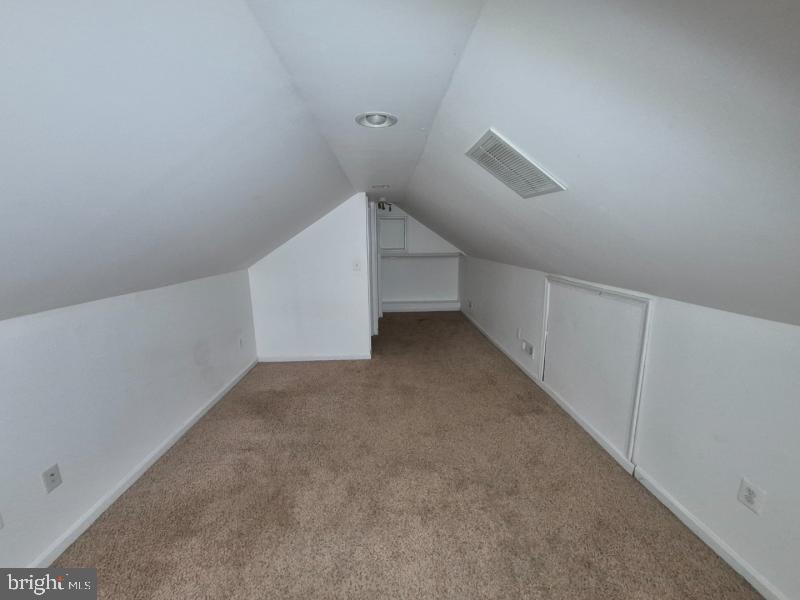215 Sycamore Property Photo 16