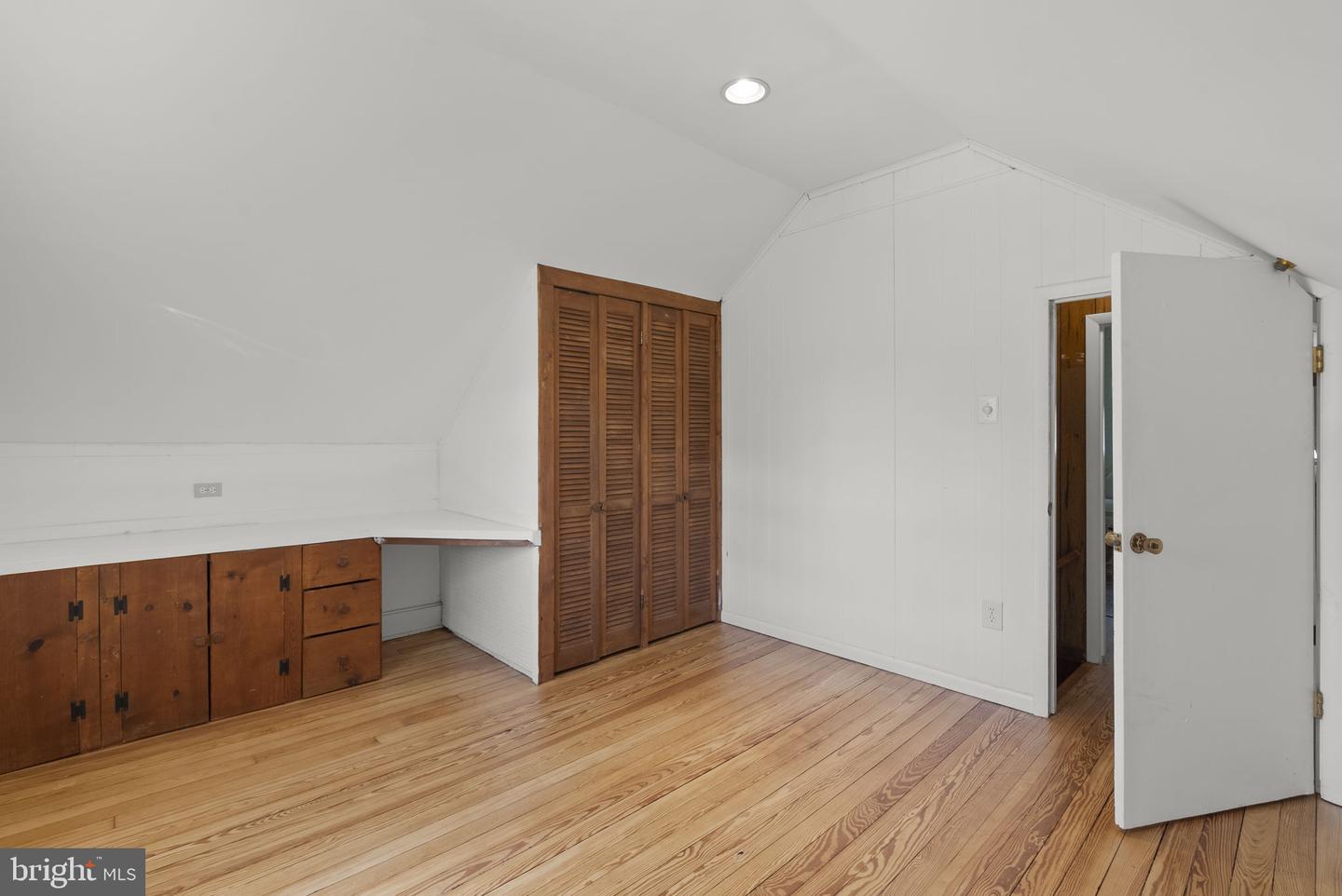 202 Wardour Dr Property Photo 43