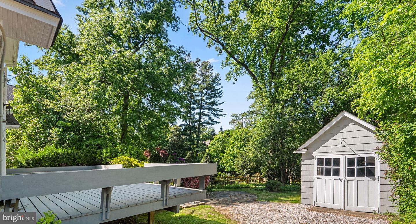 202 Wardour Dr Property Photo 47
