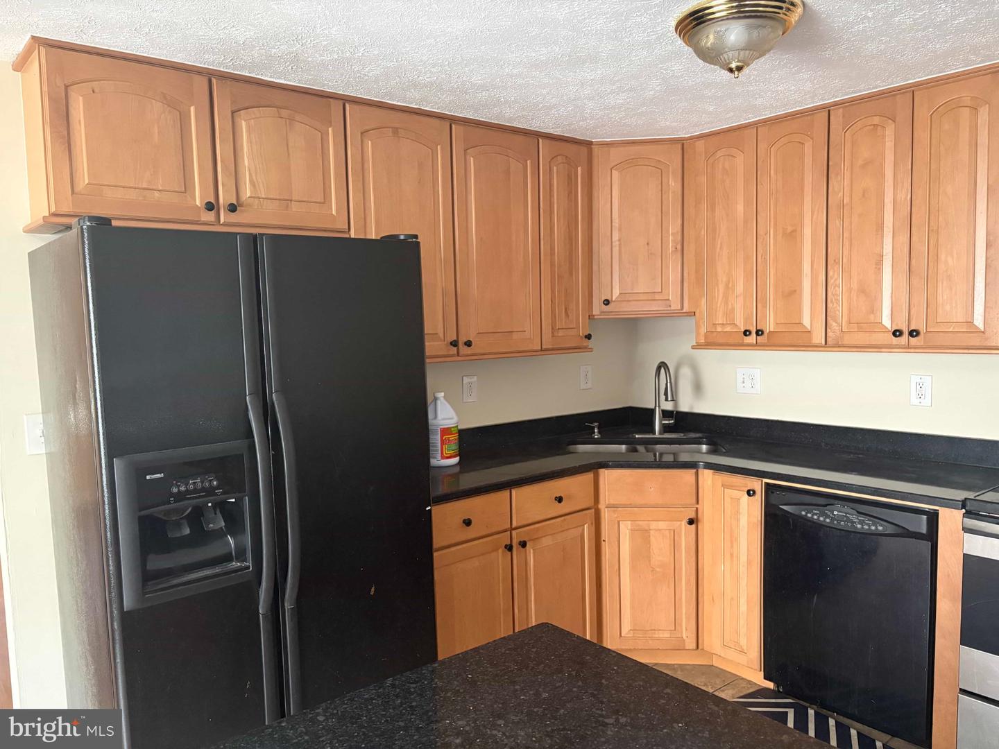 1450 Gesna Dr Property Photo 6