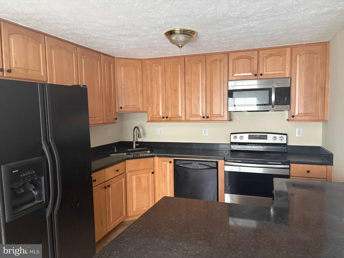 1450 Gesna Dr Property Photo 7