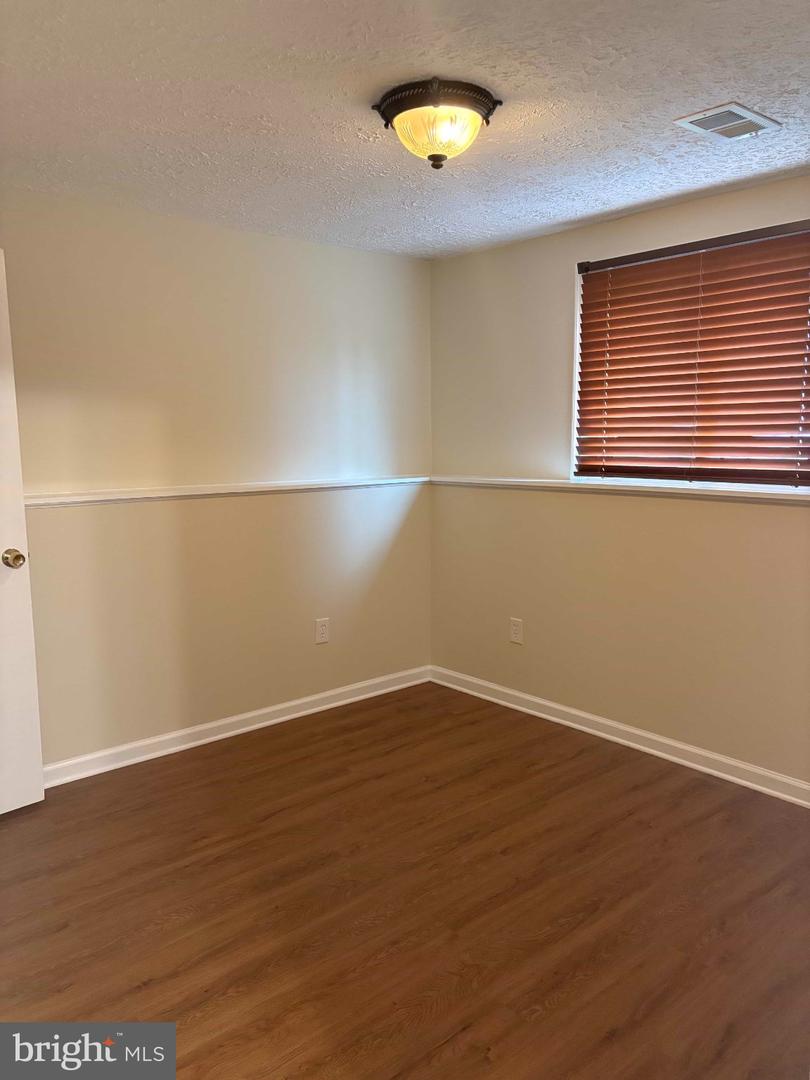 1450 Gesna Dr Property Photo 17