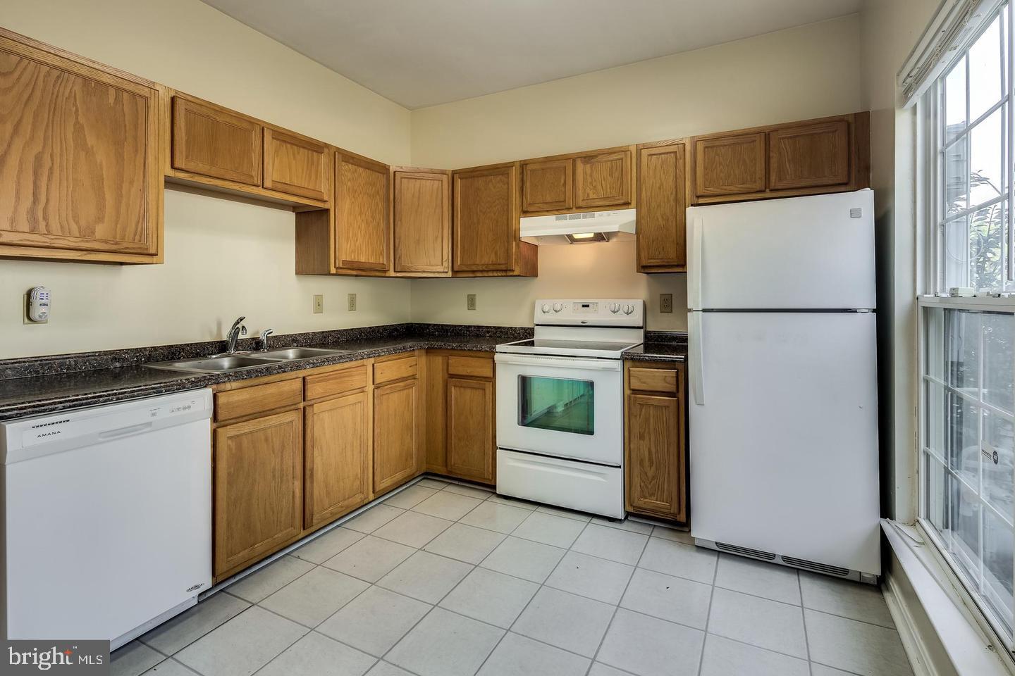 2018 Cooper Point Ct Property Photo 5