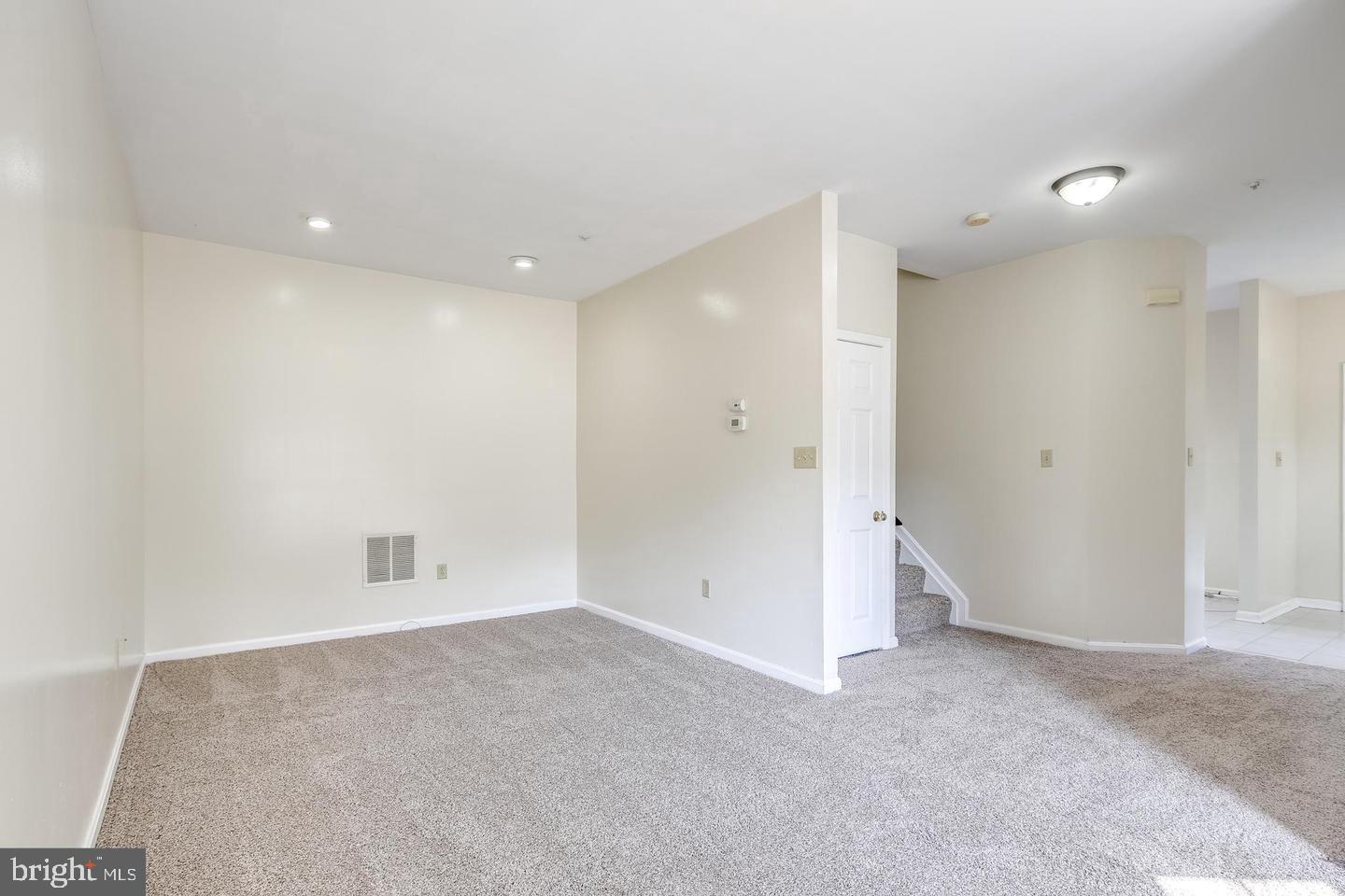 2018 Cooper Point Ct Property Photo 9