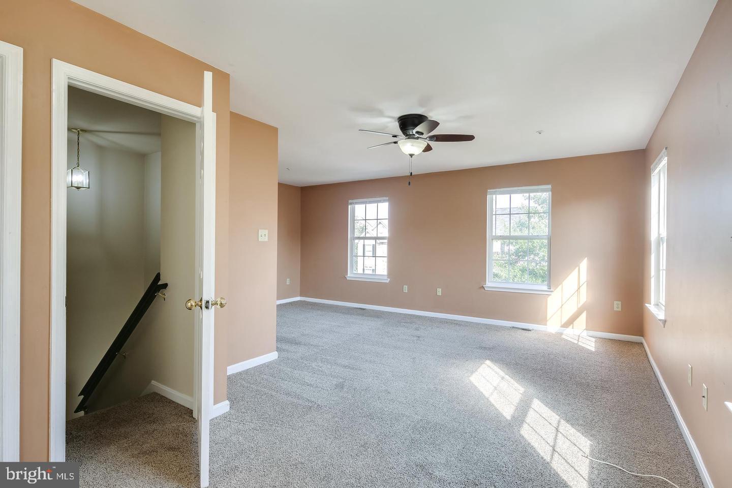 2018 Cooper Point Ct Property Photo 13