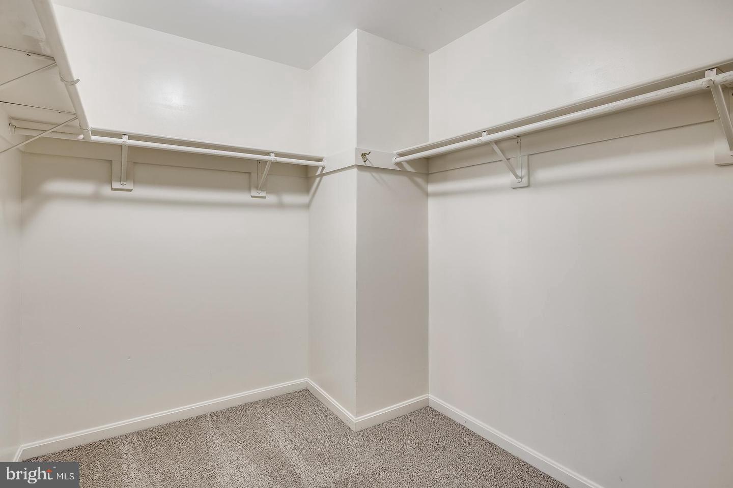 2018 Cooper Point Ct Property Photo 16